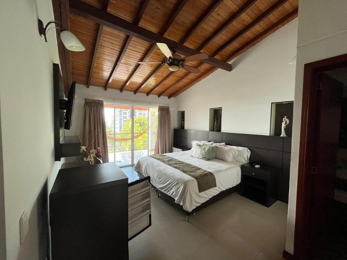Suite Balcony,1344873866:JPEG